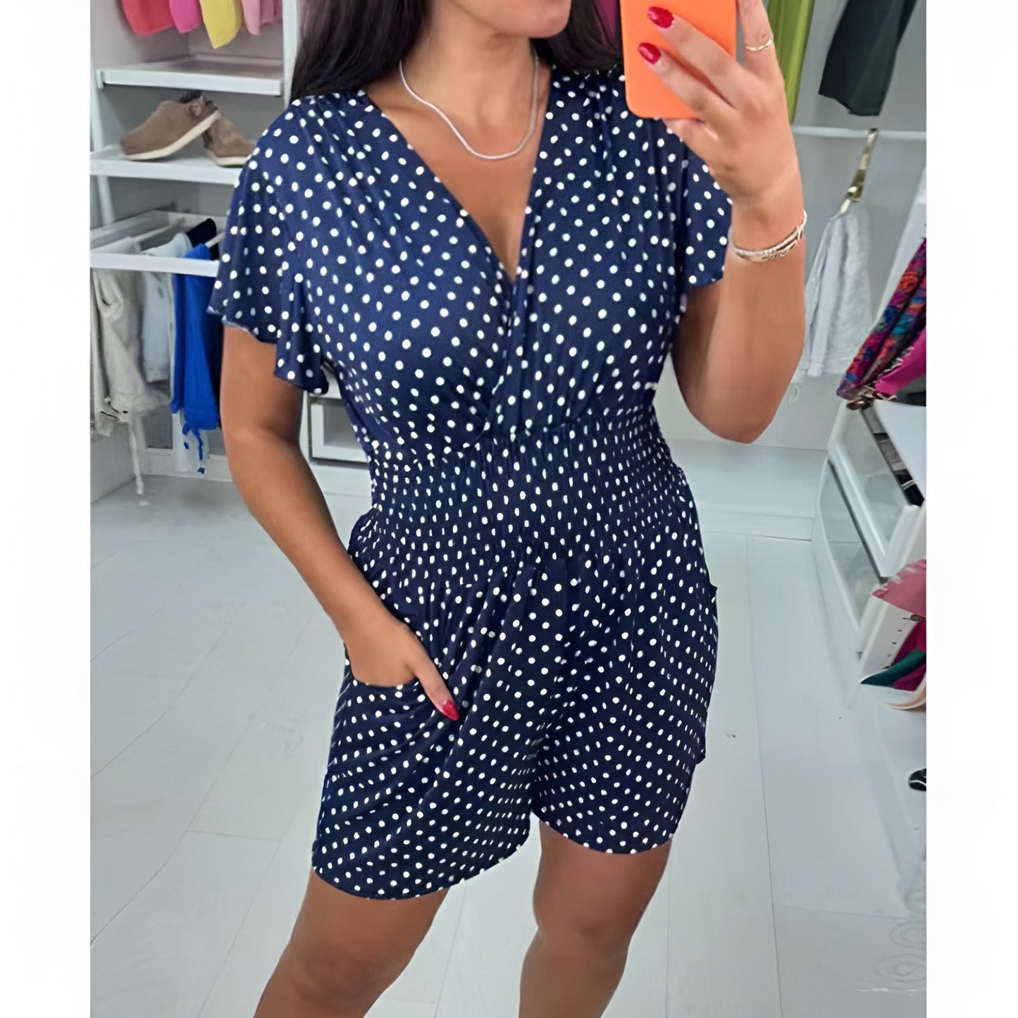 Victoria™ | Eendelige short-jumpsuit met een stippenmotief en V-hals