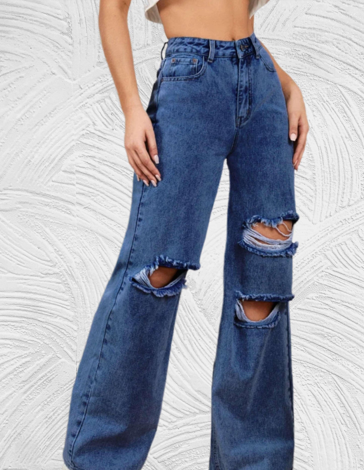 Losse jeans met hoge taille en gescheurd ontwerp