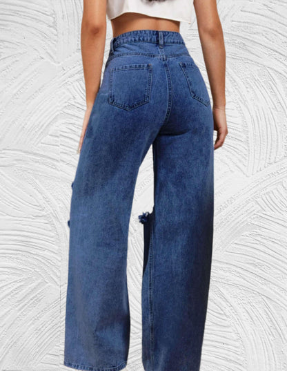 Losse jeans met hoge taille en gescheurd ontwerp