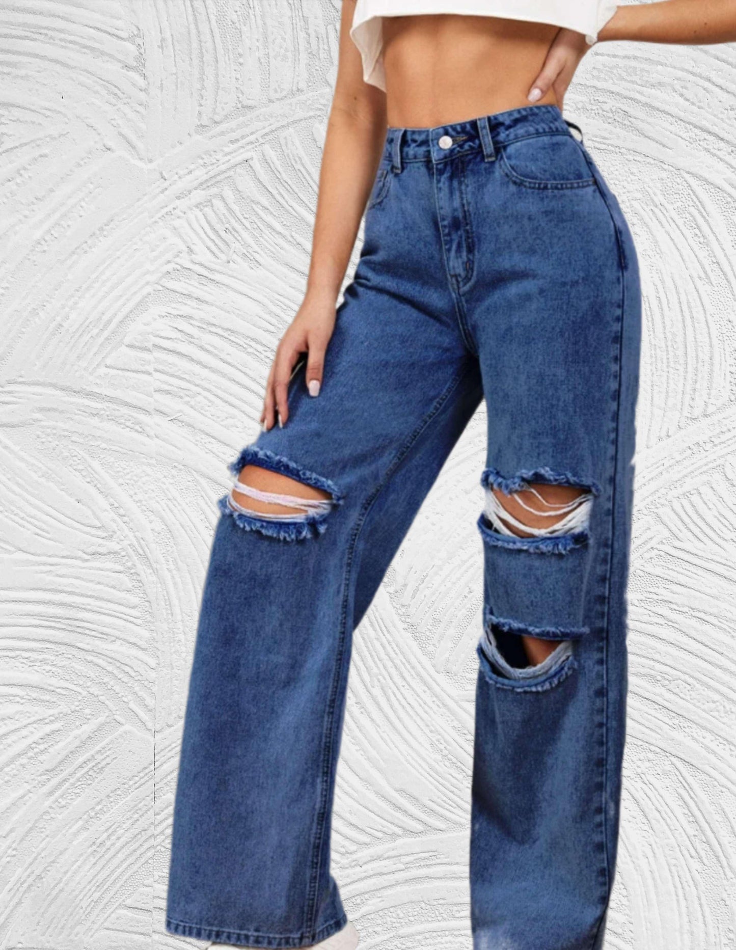 Losse jeans met hoge taille en gescheurd ontwerp