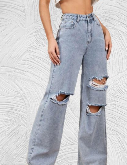 Losse jeans met hoge taille en gescheurd ontwerp