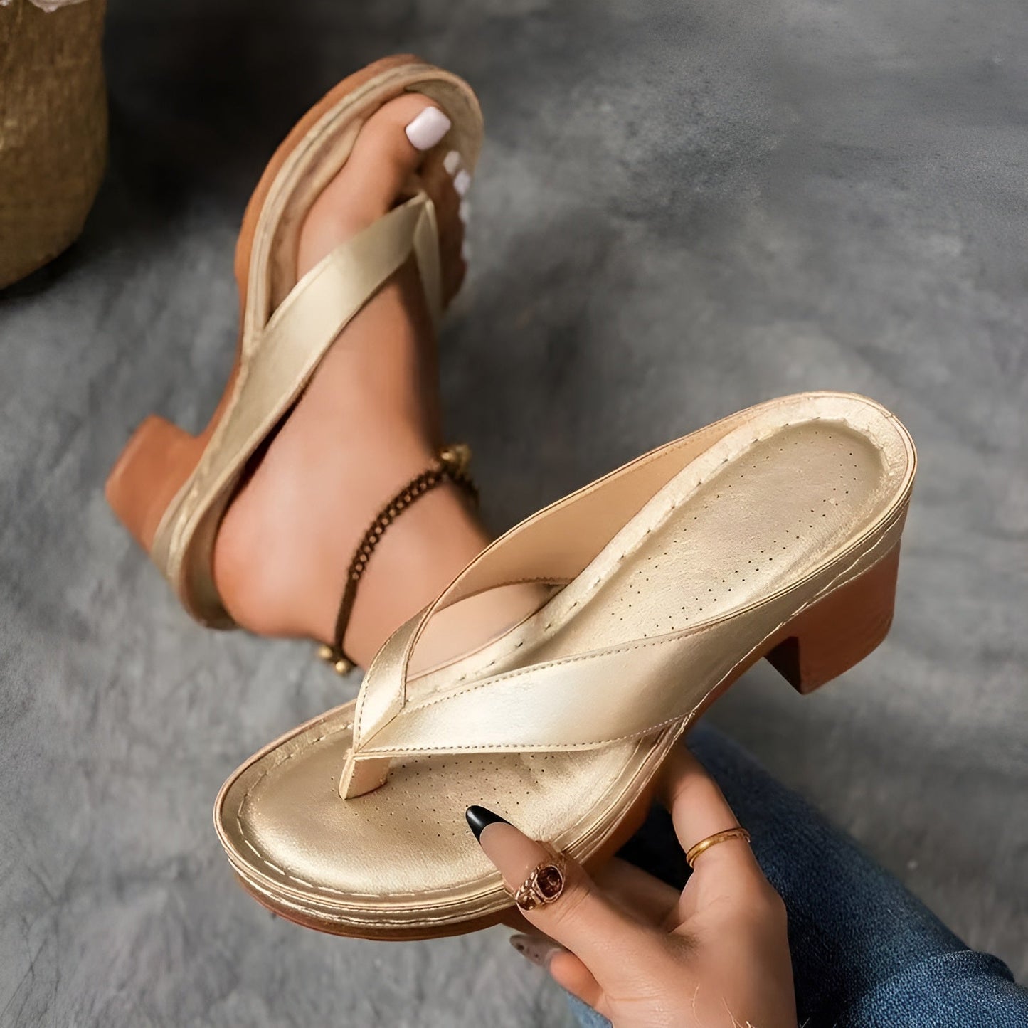 Maia™ | Orthopedische sandalen met dikke hak