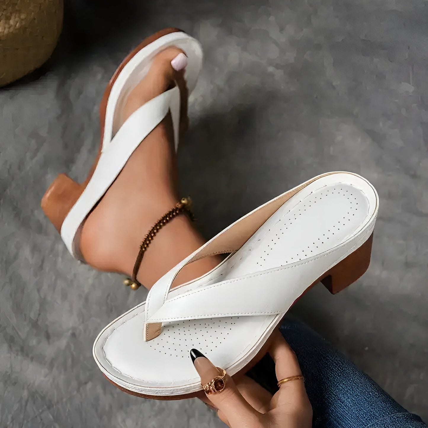Maia™ | Orthopedische sandalen met dikke hak