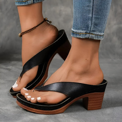 Maia™ | Orthopedische sandalen met dikke hak